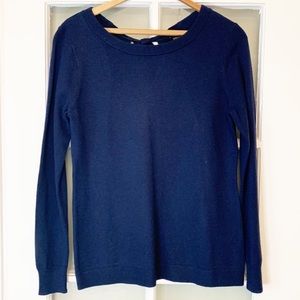 NWT Banana Republic Women’s Blue Bow Tie Sweater (Size XS)